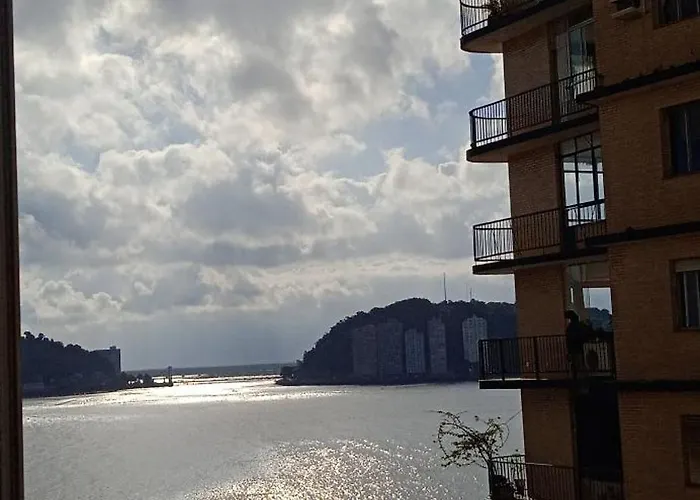 Ape Com Bela Vista Para O Mar